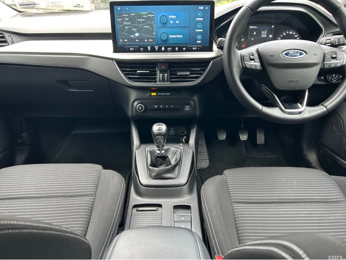 Ford Focus Hatchback, Petrol, 2023, Blue