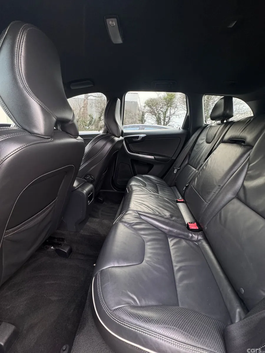 Volvo XC60 SUV, Diesel, 2014, White