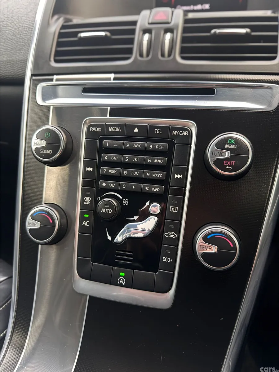 Volvo XC60 SUV, Diesel, 2014, White