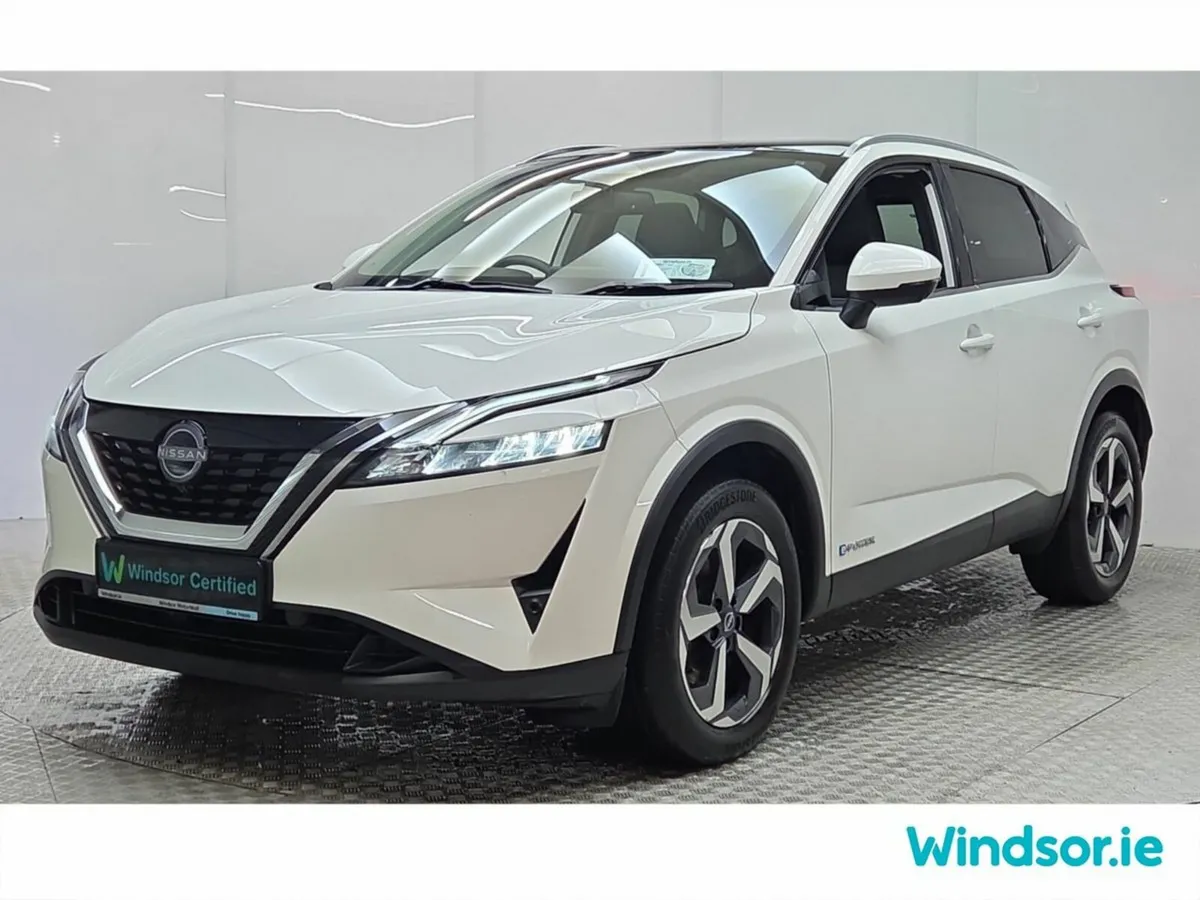 Nissan Qashqai MPV, Petrol Hybrid, 2024, White