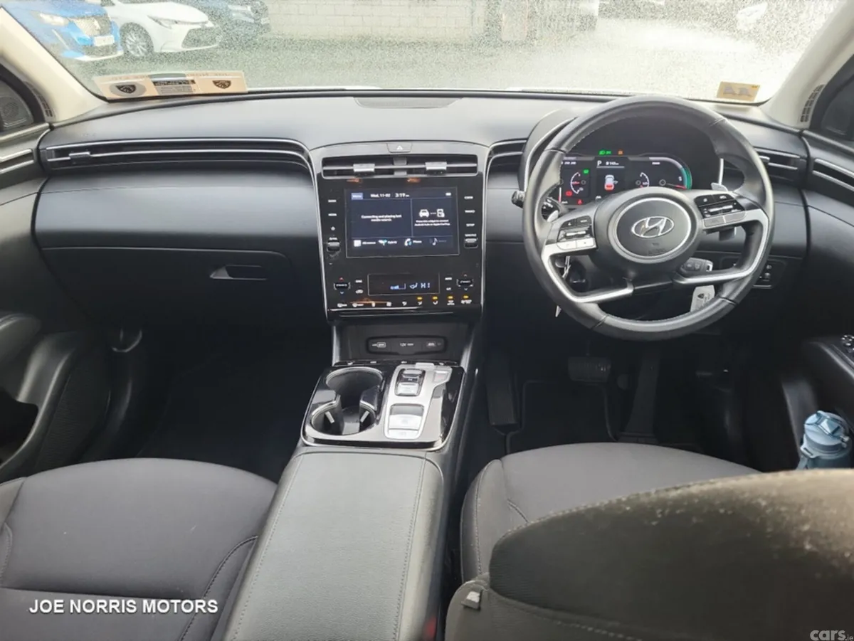 Hyundai Tucson MPV, Petrol Hybrid, 2023, White