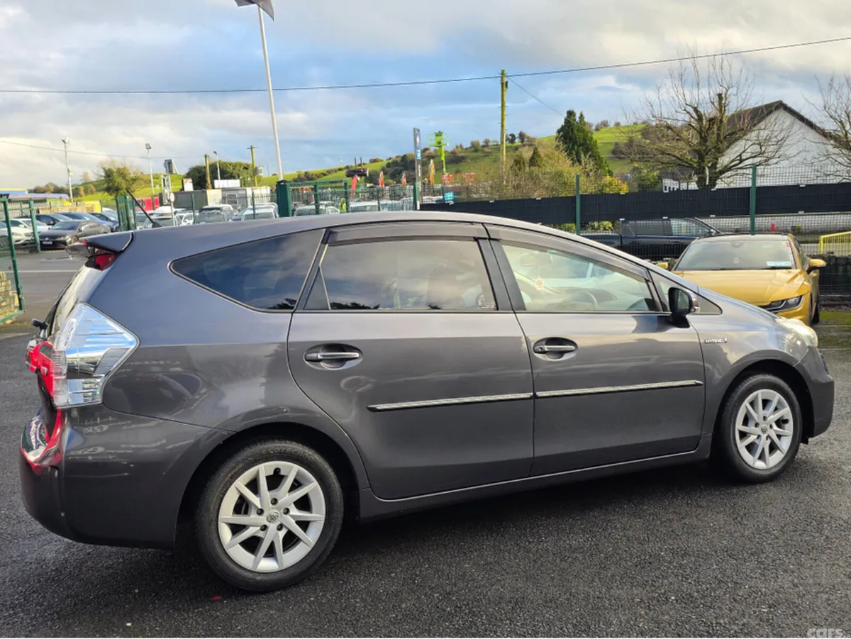Toyota Prius MPV, Petrol Hybrid, 2012, Grey