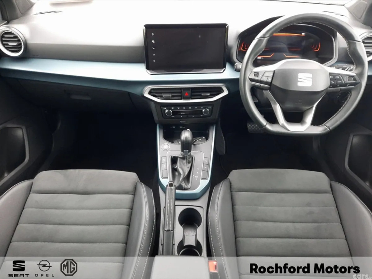 SEAT Arona Hatchback, Petrol, 2024, Grey