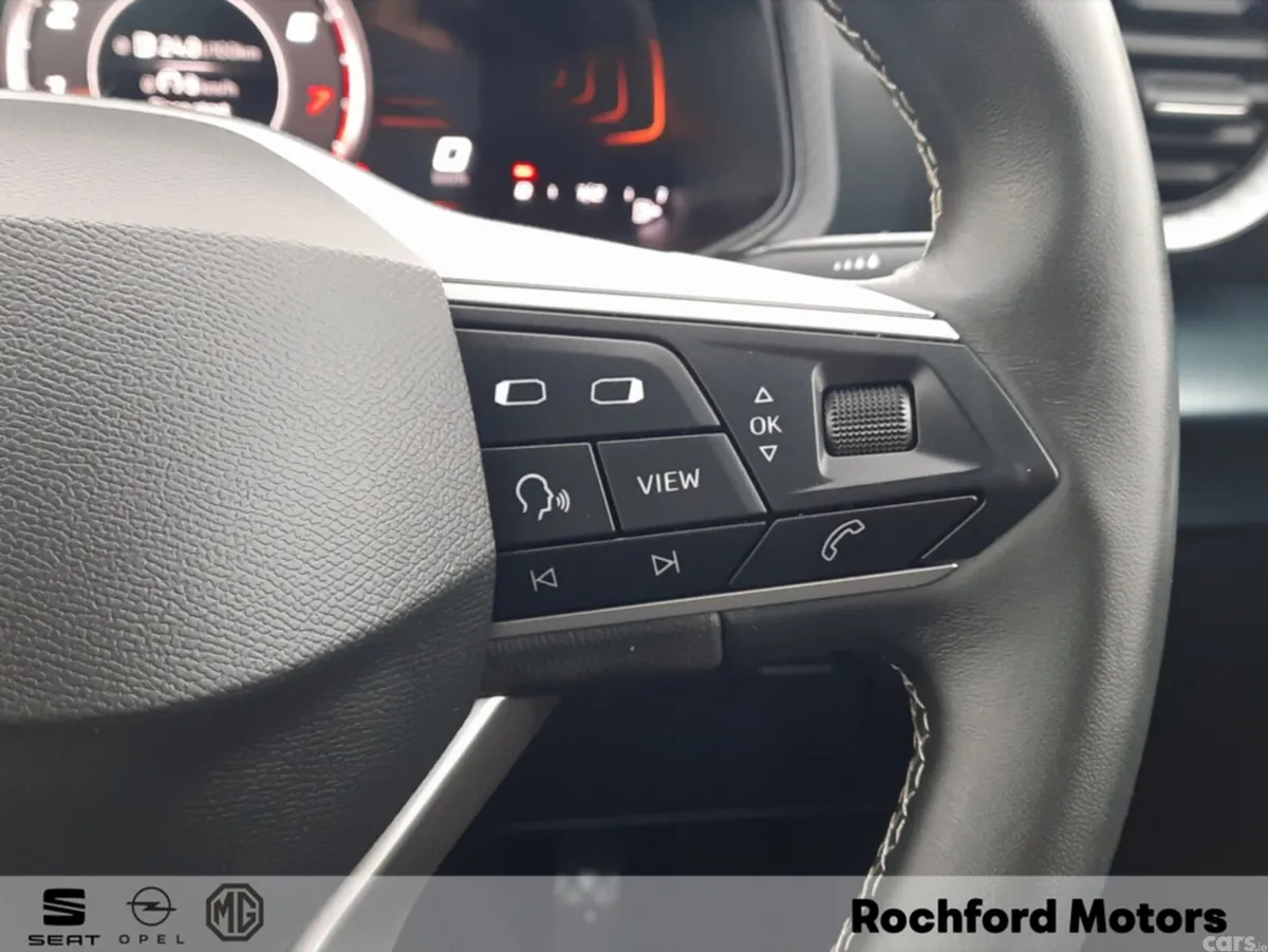 SEAT Arona Hatchback, Petrol, 2024, Grey