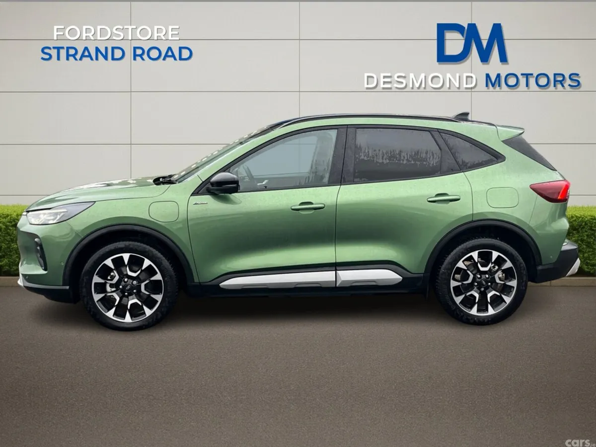 Ford Kuga SUV, Petrol Hybrid, 2025, Green