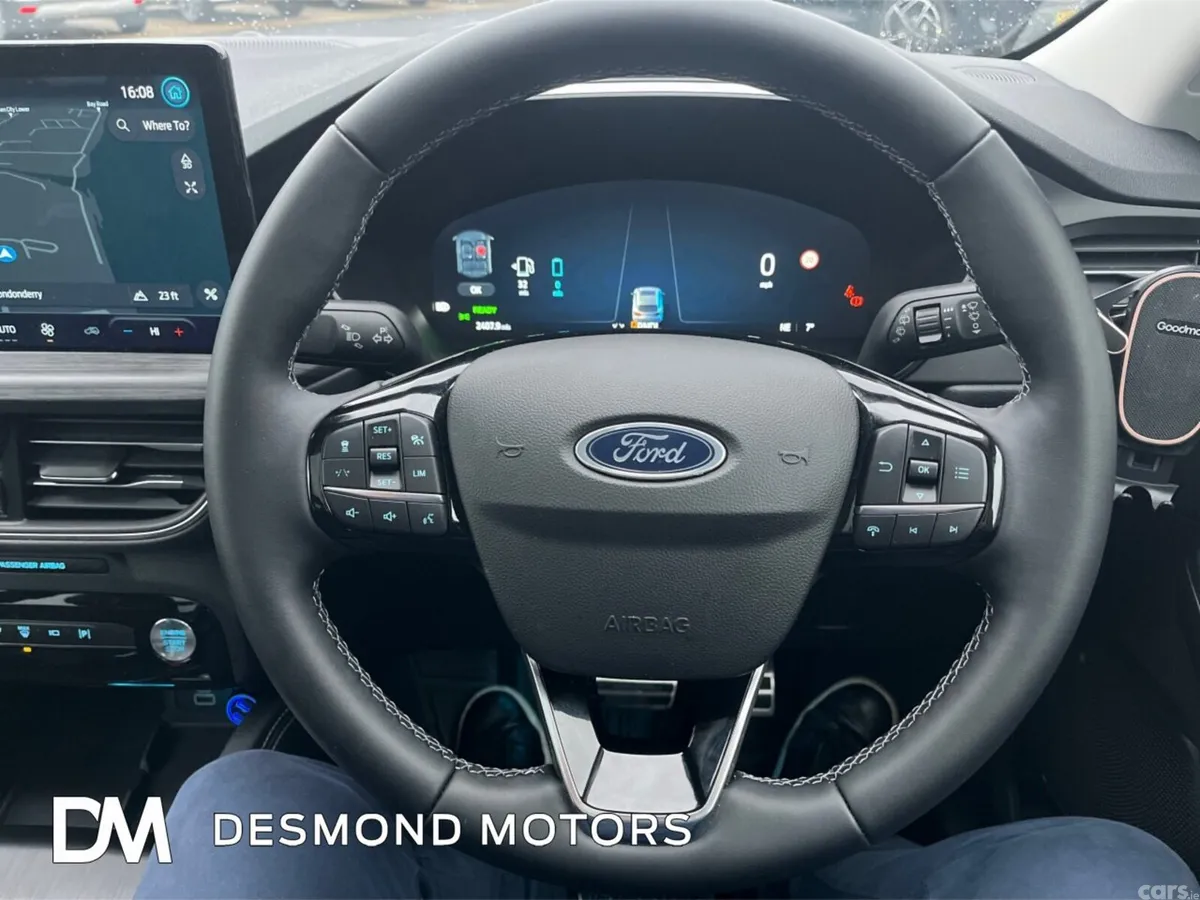 Ford Kuga SUV, Petrol Hybrid, 2025, Green