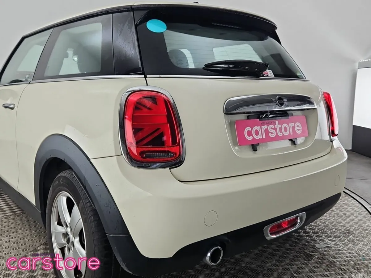 Mini Cooper Hatchback, Petrol, 2020, White