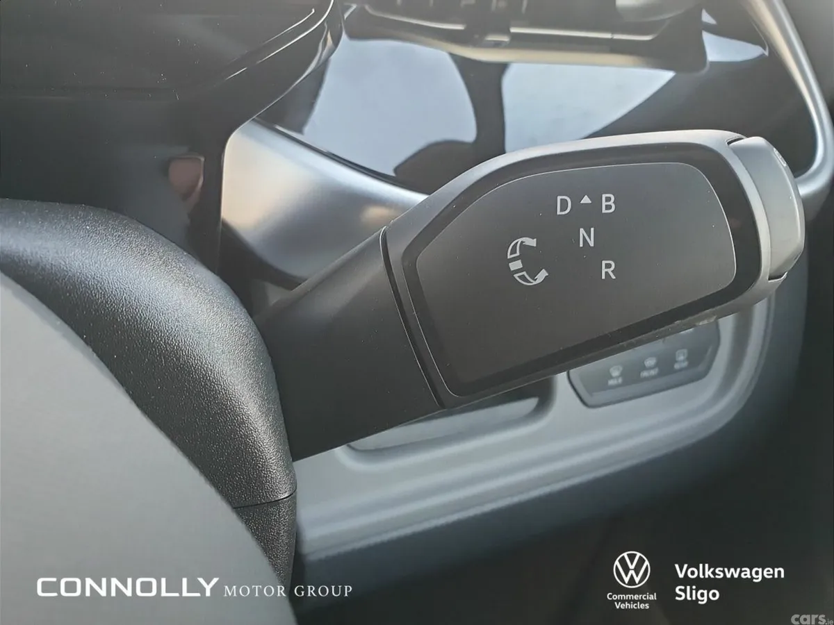 Volkswagen ID.Buzz MPV, Electric, 2025, Silver