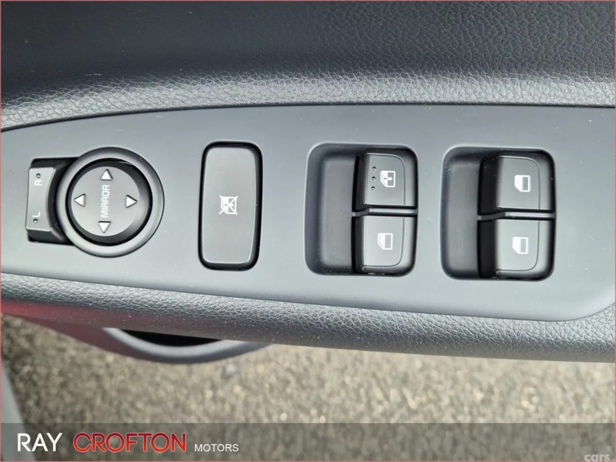 Kia Stonic Estate, Petrol, 2025, Red