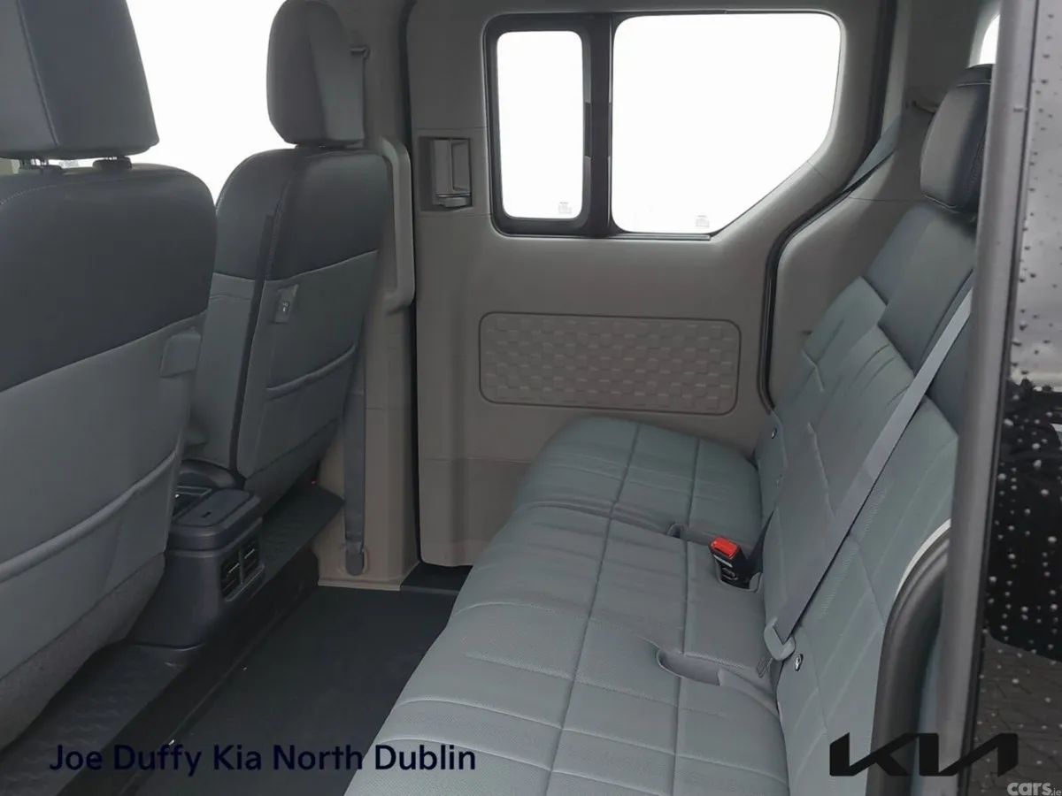 Kia PV5 MPV, Electric, 2026, Blue