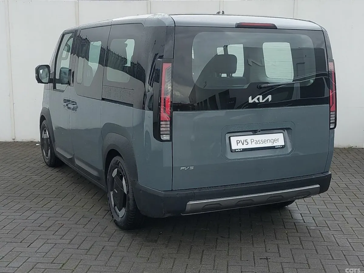 Kia PV5 MPV, Electric, 2026, Blue
