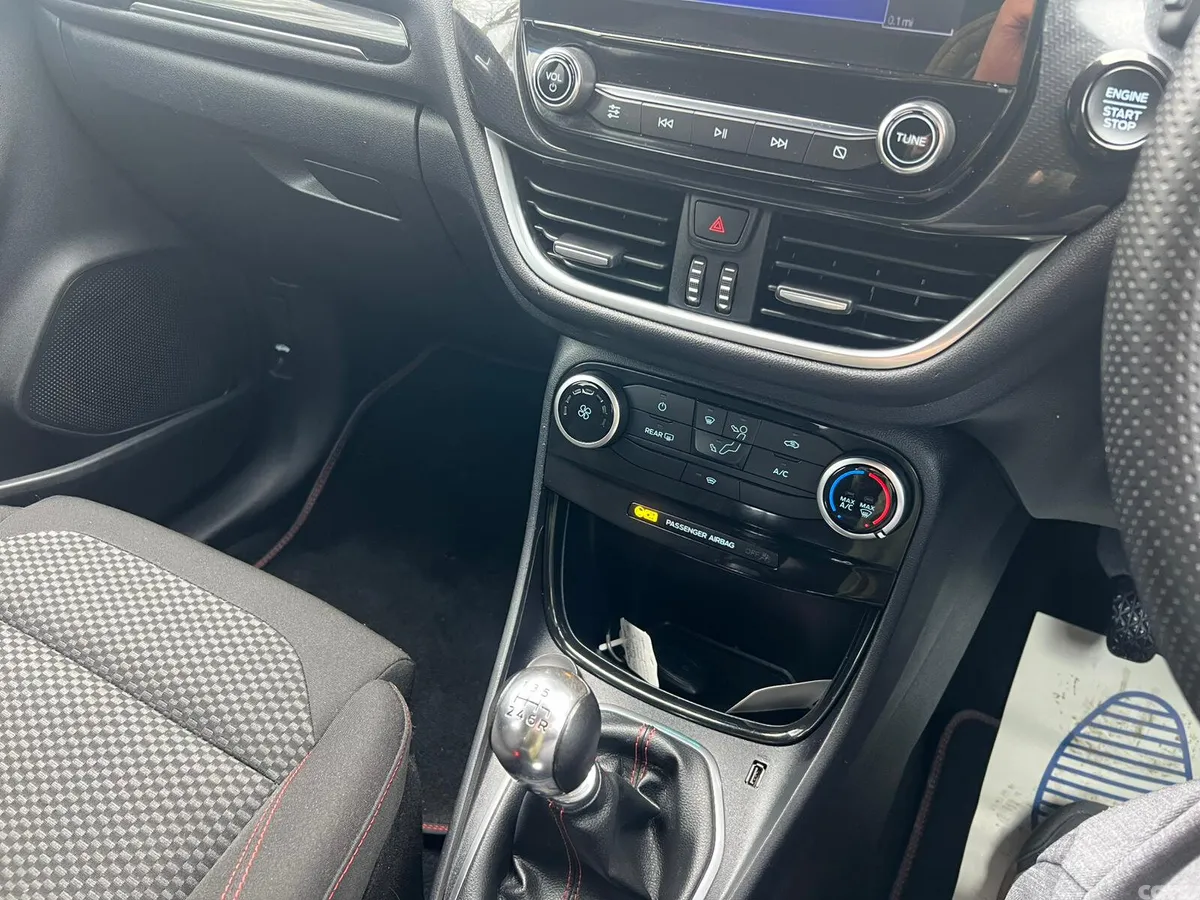 Ford Puma MPV, Petrol, 2024, Blue