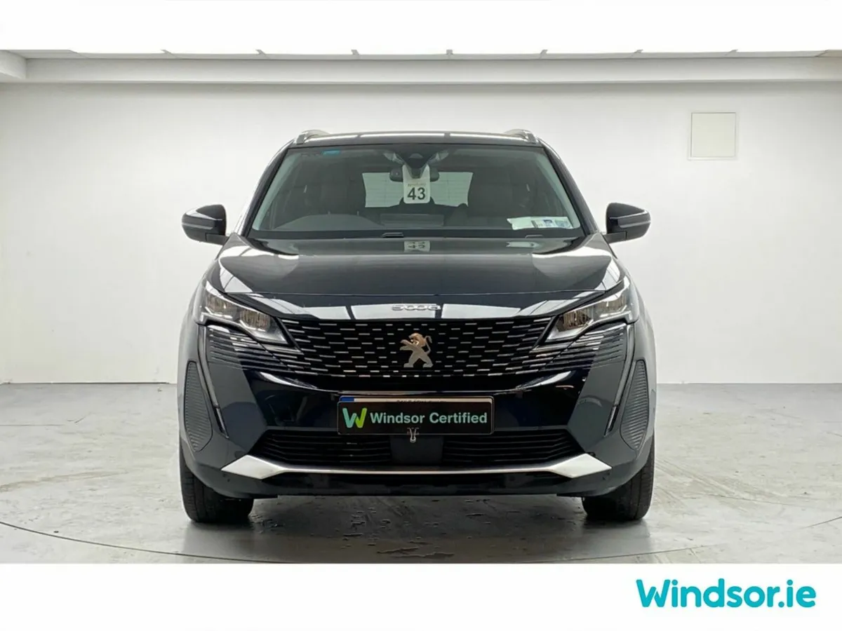 Peugeot 5008 MPV, Petrol, 2023, Black