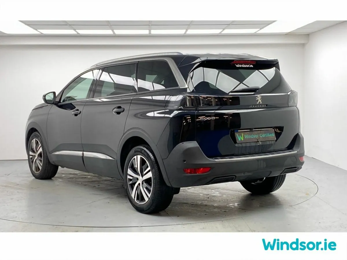 Peugeot 5008 MPV, Petrol, 2023, Black
