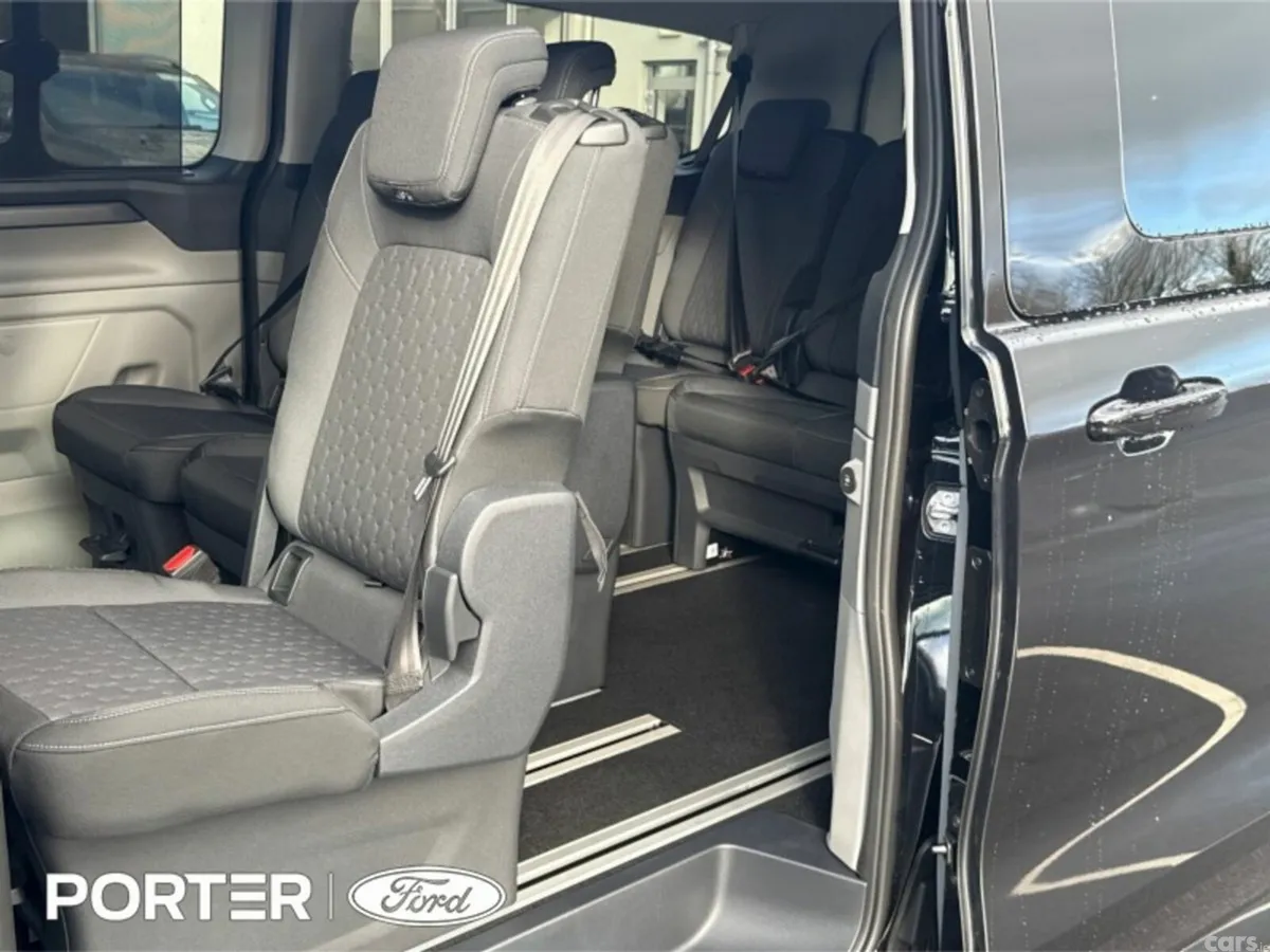 Ford Tourneo Custom MPV, Electric, 2026, Black