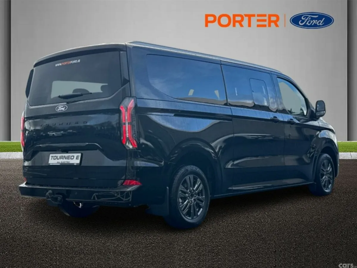 Ford Tourneo Custom MPV, Electric, 2026, Black
