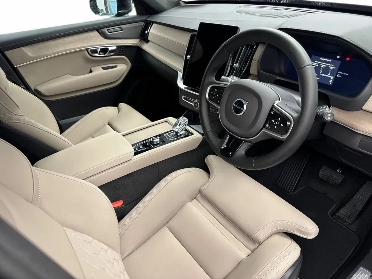 Volvo XC90 SUV, Petrol Plug-in Hybrid, 2026, Black