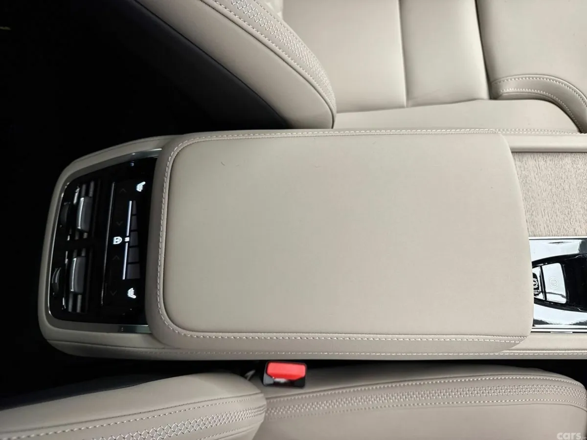 Volvo XC90 SUV, Petrol Plug-in Hybrid, 2026, Black