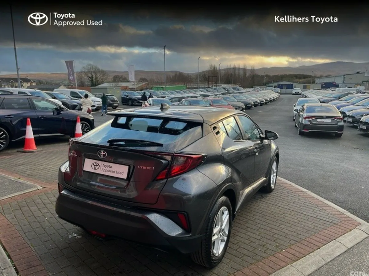 Toyota C-HR SUV, Petrol Hybrid, 2023, Grey