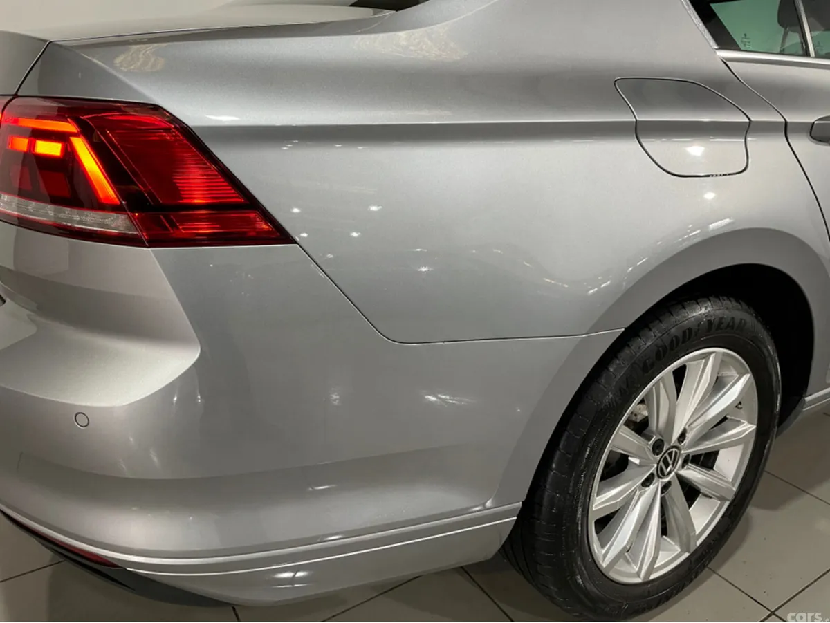 Volkswagen Passat Saloon, Diesel, 2022, Grey