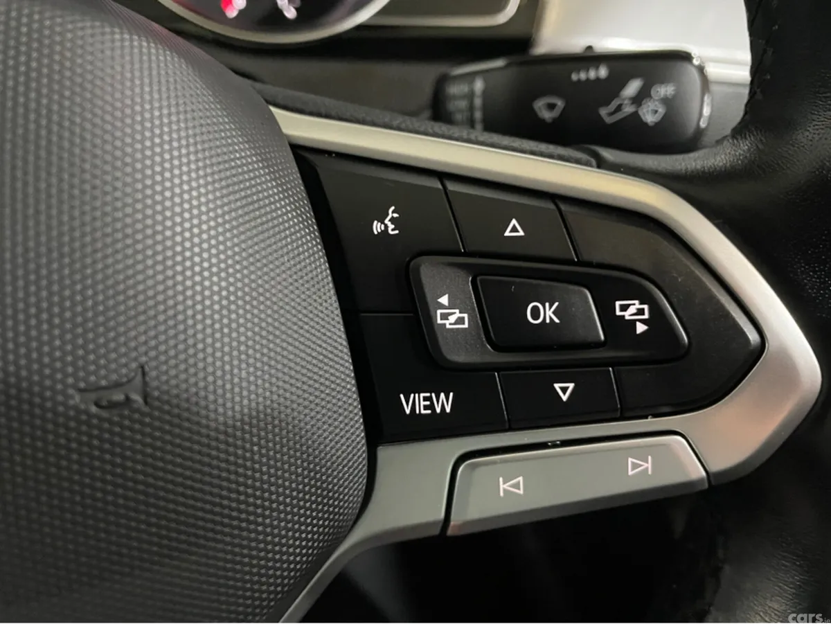 Volkswagen Passat Saloon, Diesel, 2022, Grey