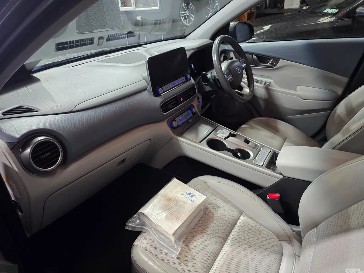 Hyundai KONA MPV, Electric, 2020, Grey