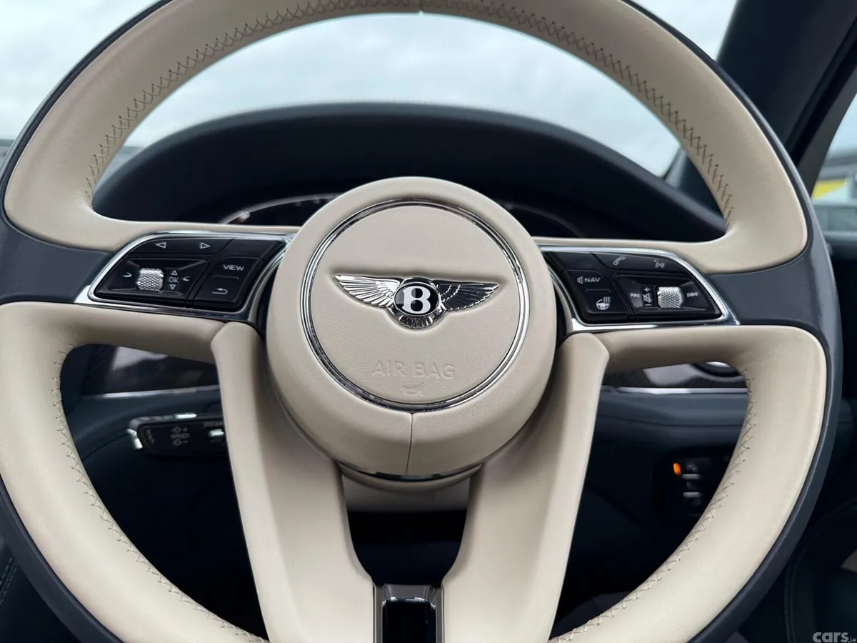 Bentley Bentayga Estate, Petrol Hybrid, 2020, White