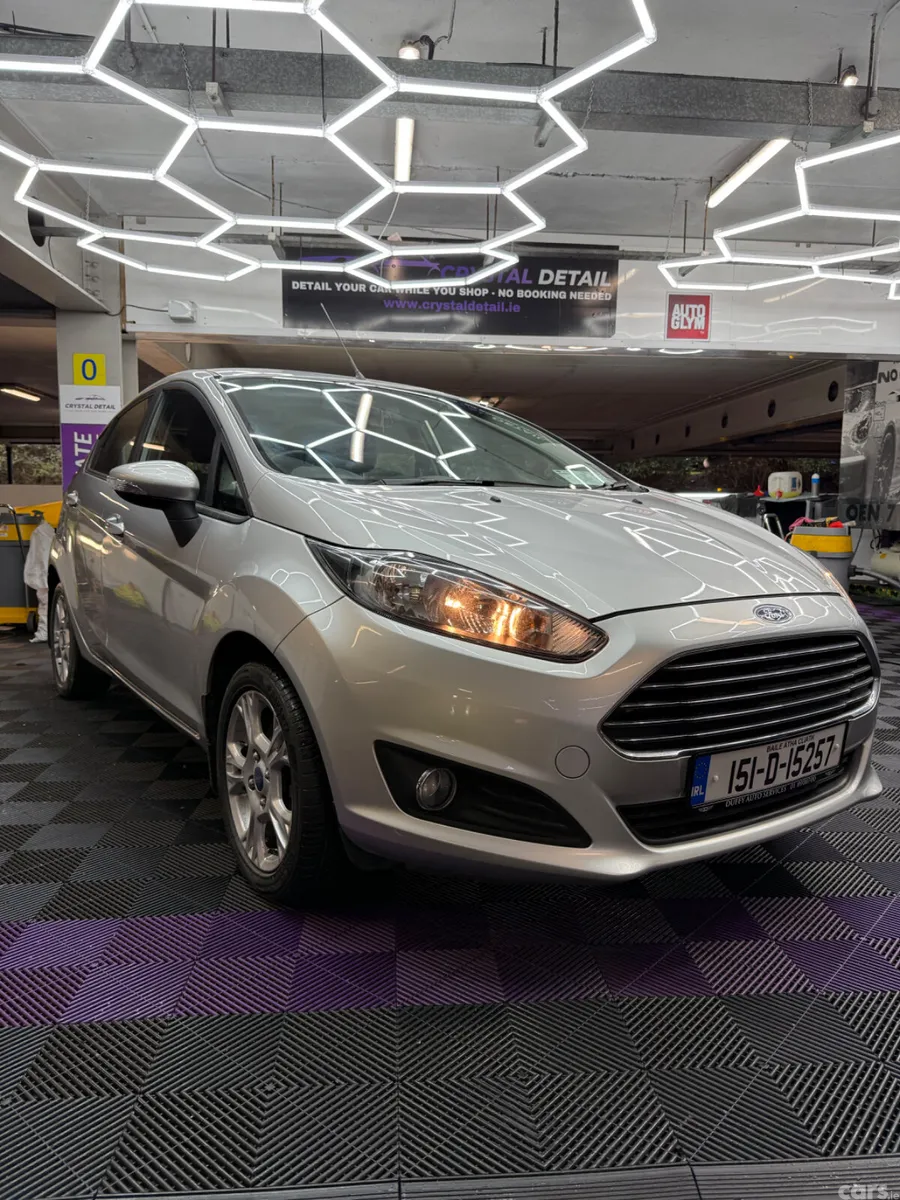 Ford Fiesta Hatchback, Petrol, 2015, Silver