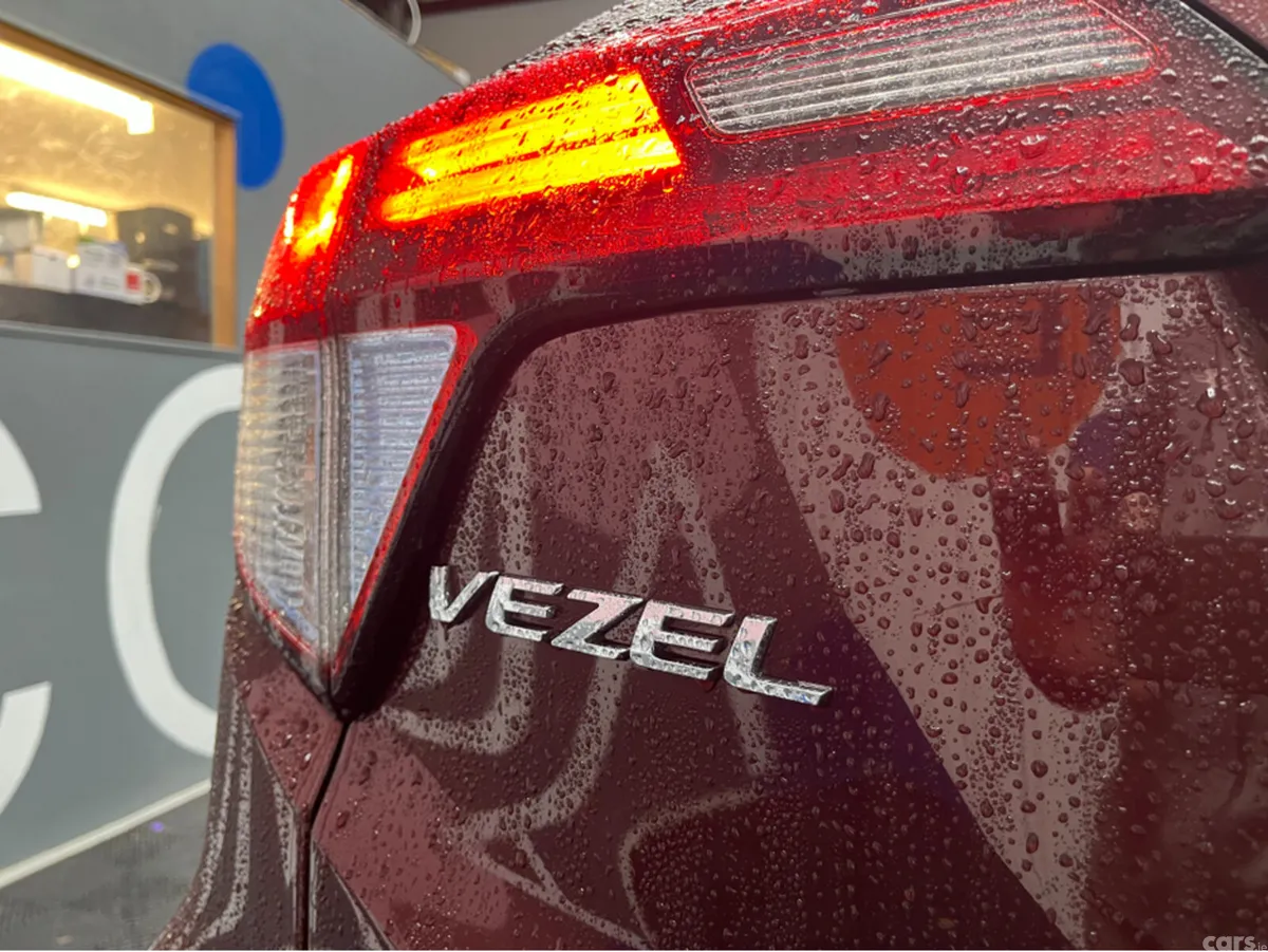 Honda Vezel SUV, Petrol Hybrid, 2015, Red