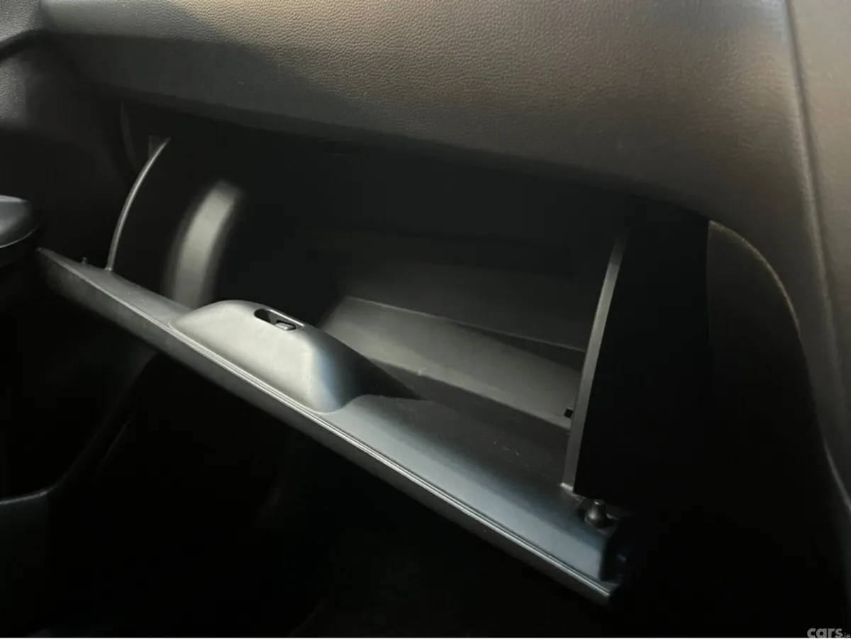 Honda Shuttle MPV, Petrol Hybrid, 2022, Silver