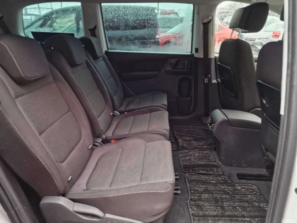 Volkswagen Sharan MPV, Petrol, 2017, White