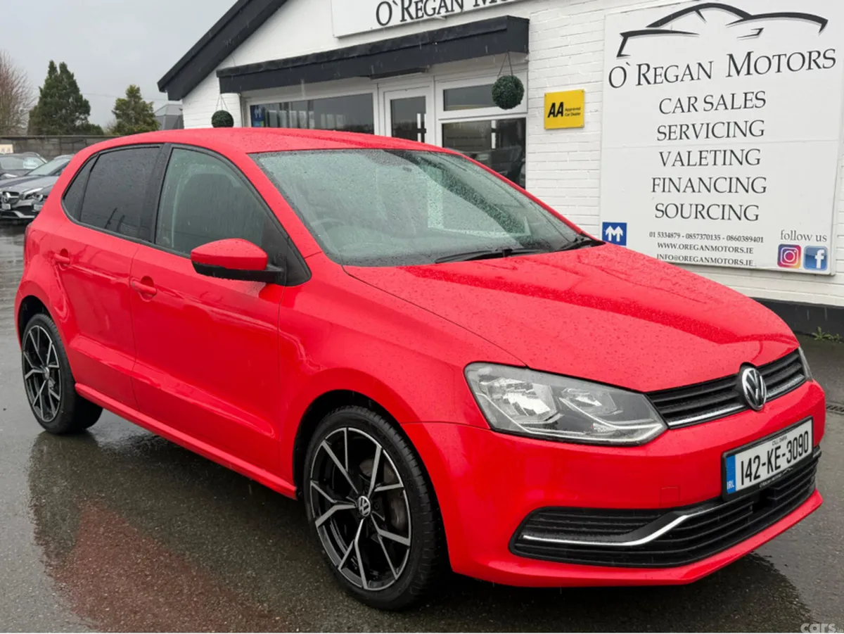 Volkswagen Polo Hatchback, Petrol, 2014, Red