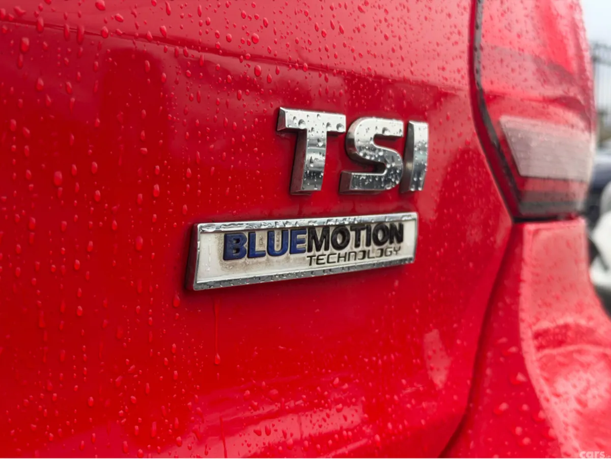 Volkswagen Polo Hatchback, Petrol, 2014, Red