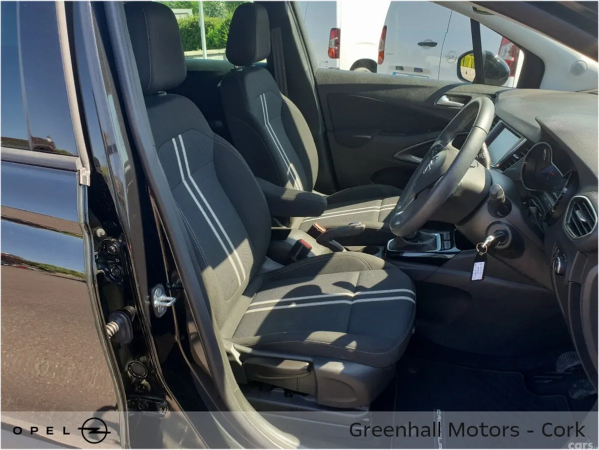 Opel Crossland SUV, Diesel, 2023, Black