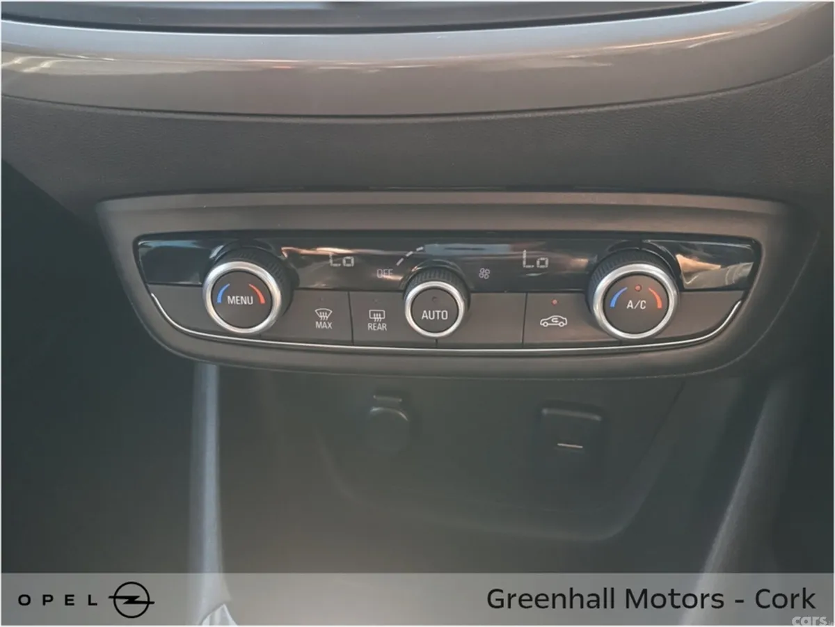 Opel Crossland SUV, Diesel, 2023, Black