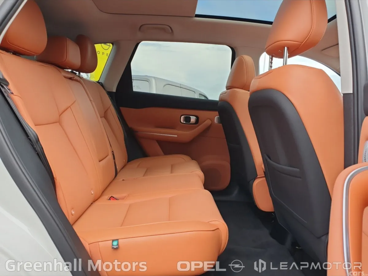 Leapmotor C10 Hatchback, Petrol Plug-in Hybrid, 2025, Grey