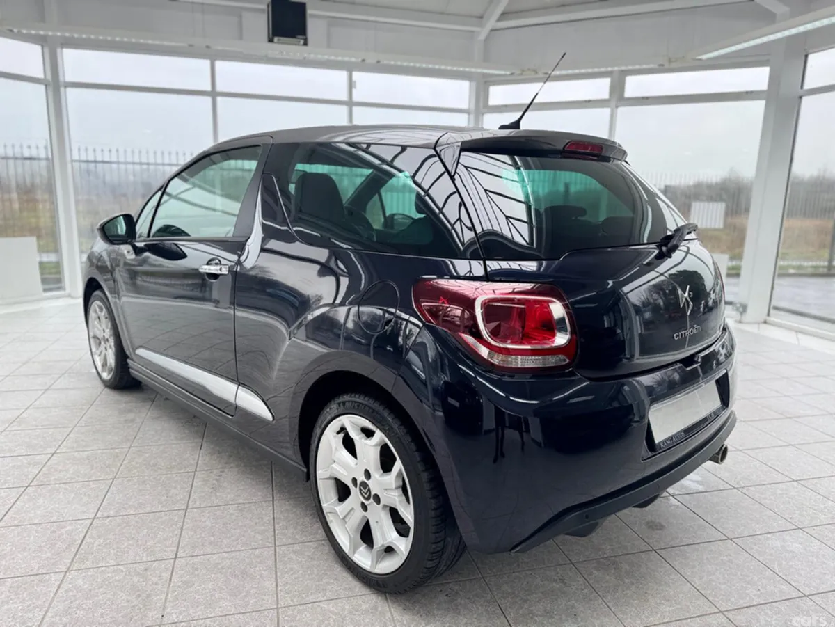 Citroen DS 3 Hatchback, Petrol, 2015, Blue
