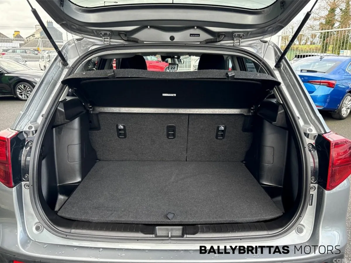 Suzuki Vitara SUV, Petrol, 2023, Grey