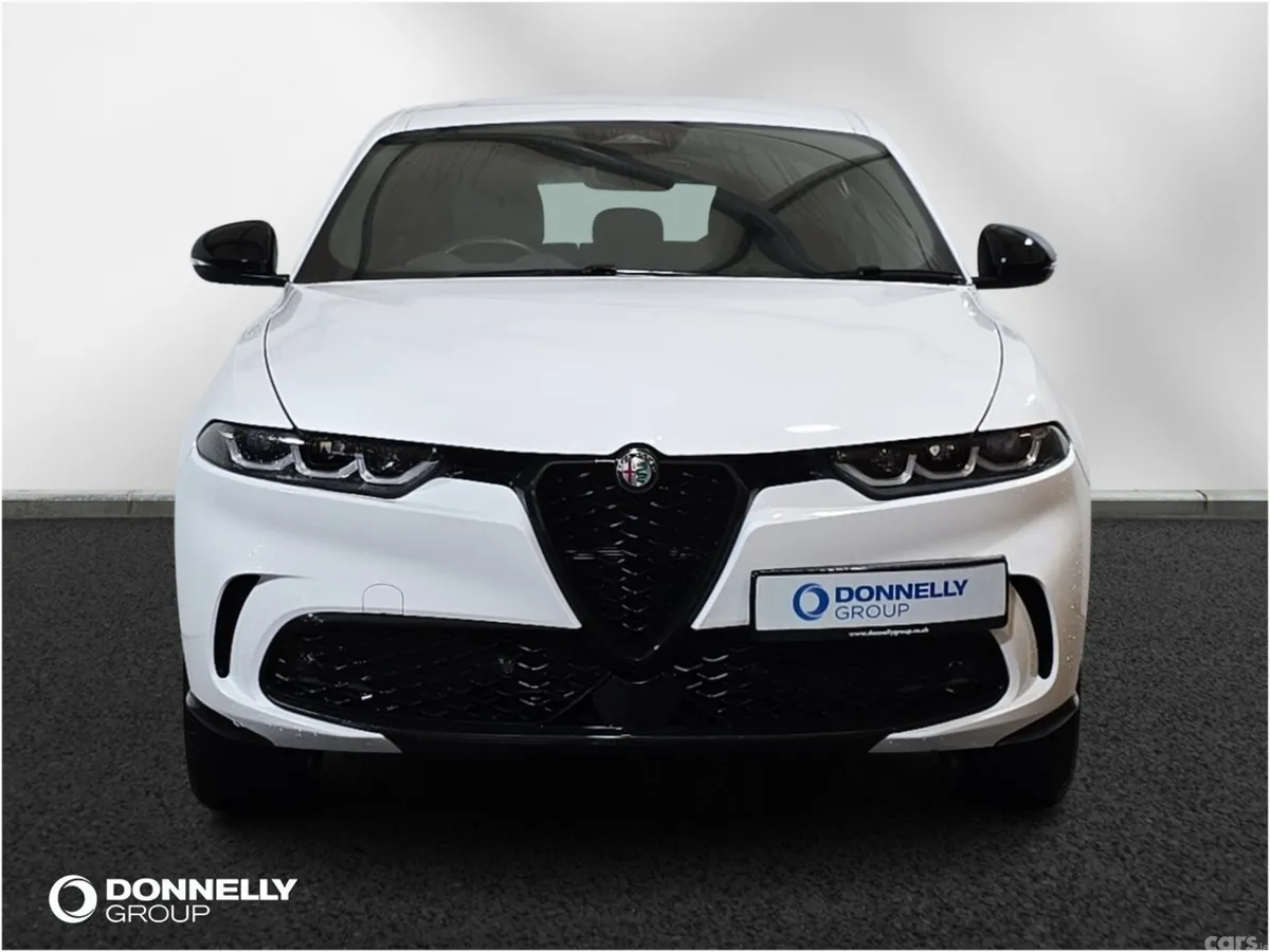 Alfa Romeo Tonale Hatchback, Petrol, 2024, White