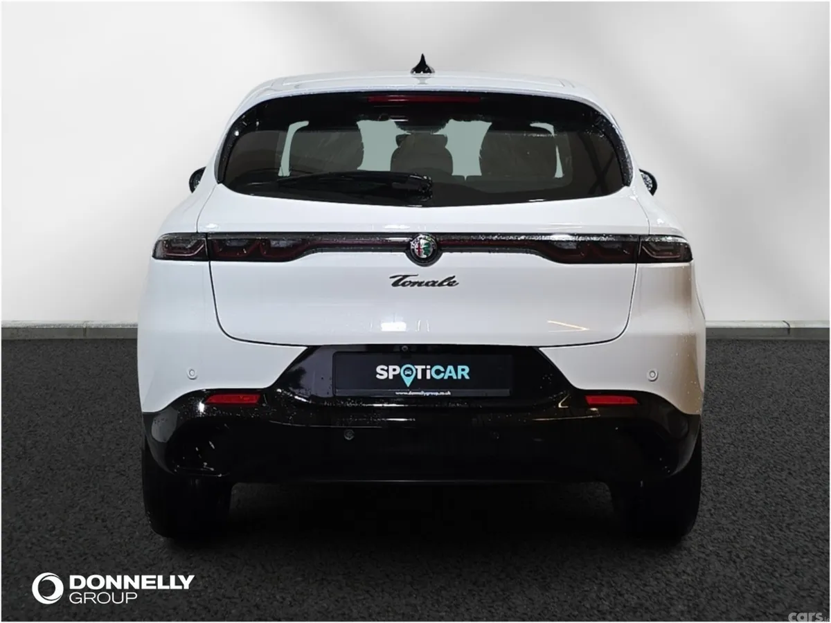 Alfa Romeo Tonale Hatchback, Petrol, 2024, White