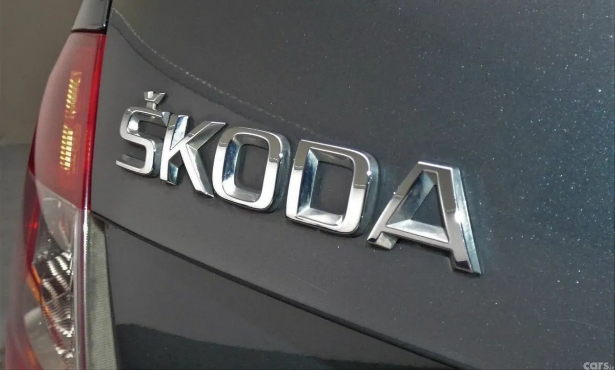 Skoda Octavia Hatchback, Petrol, 2021, Grey