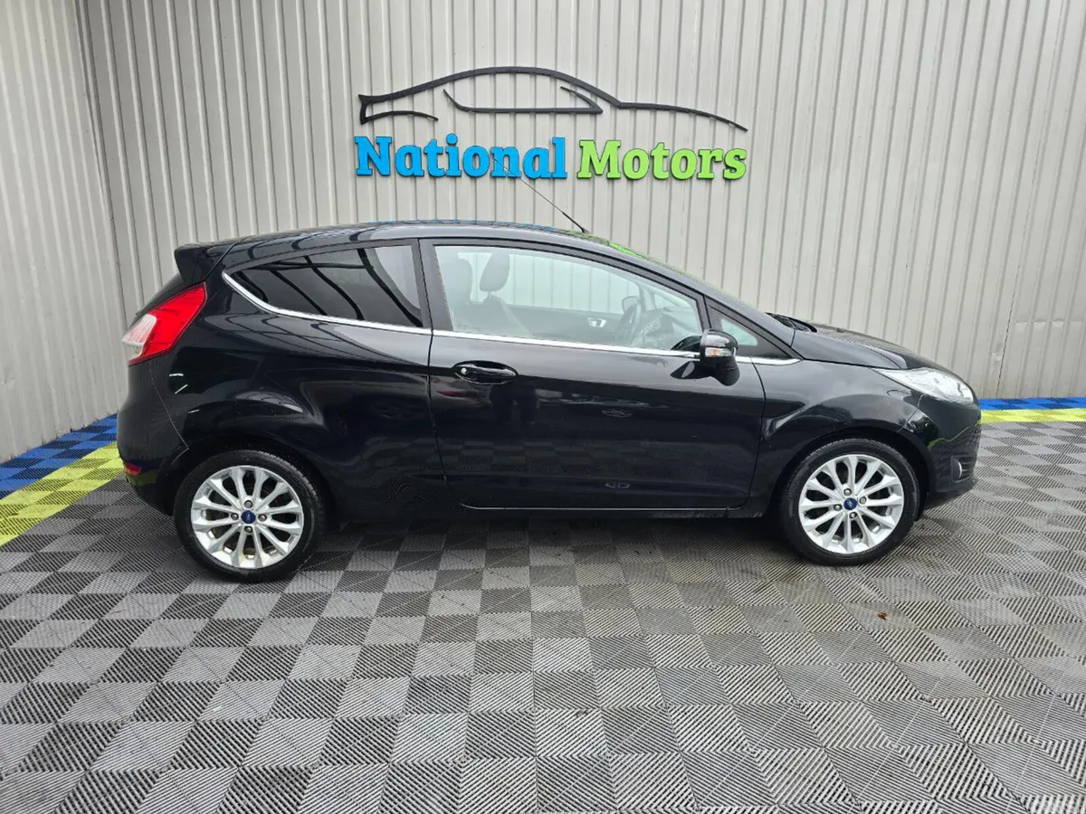Ford Fiesta Hatchback, Petrol, 2017, Black