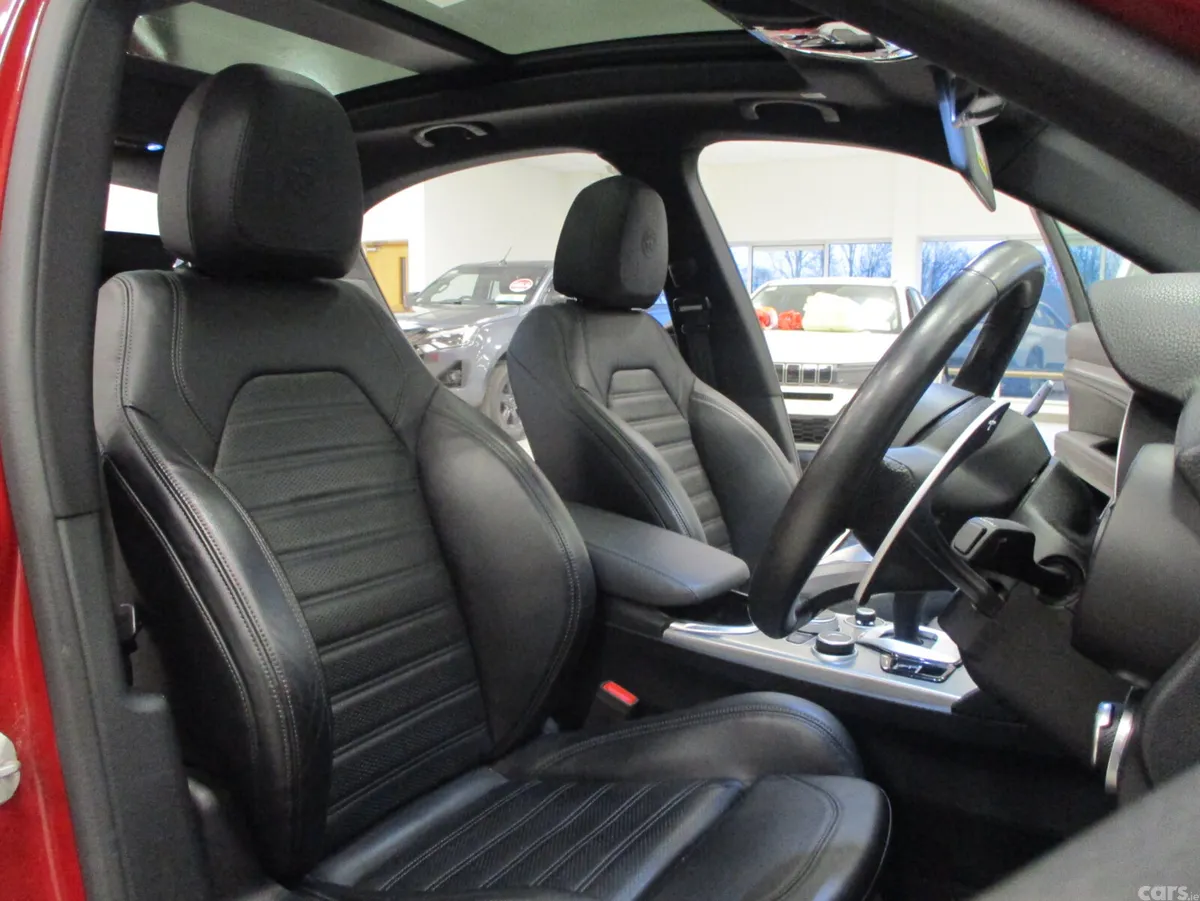 Alfa Romeo Stelvio Estate/Jeep, Diesel, 2023, Red