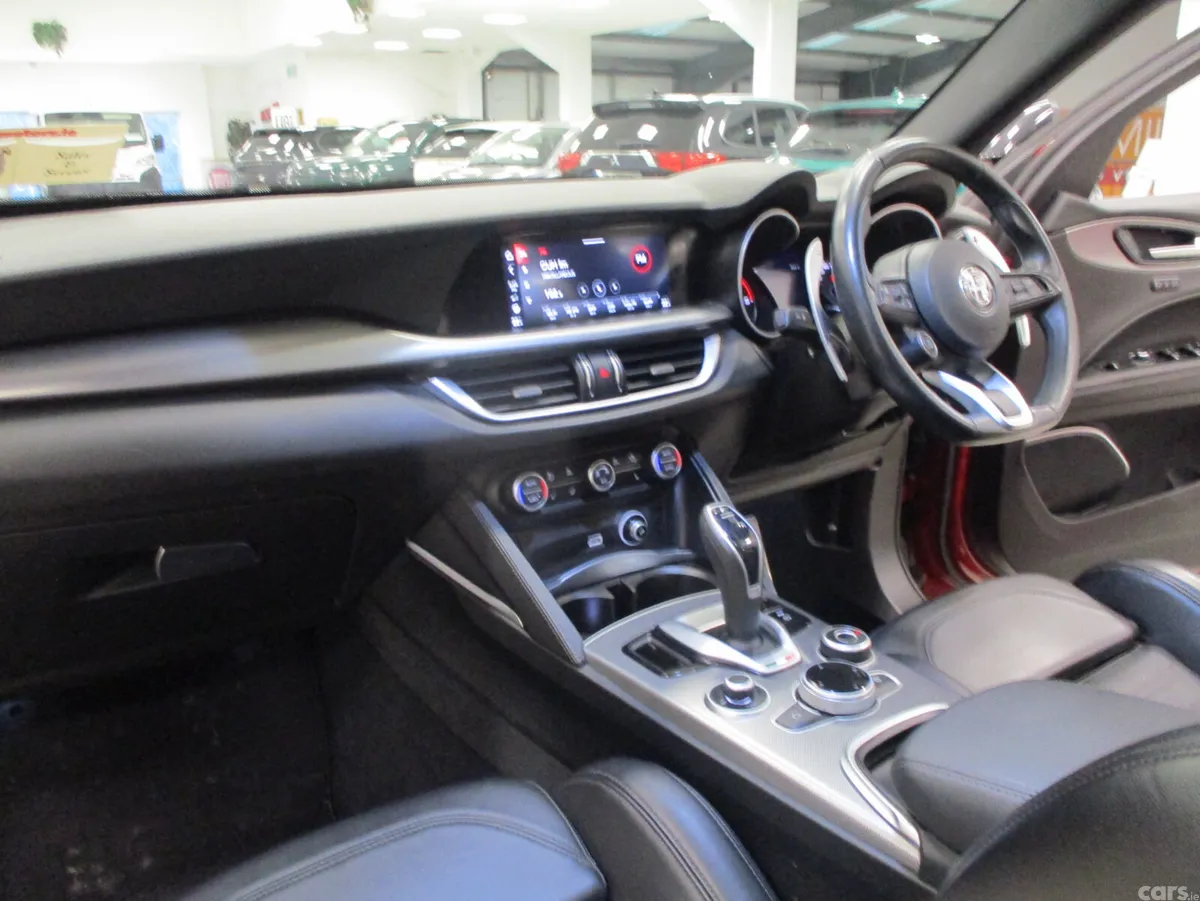 Alfa Romeo Stelvio Estate/Jeep, Diesel, 2023, Red