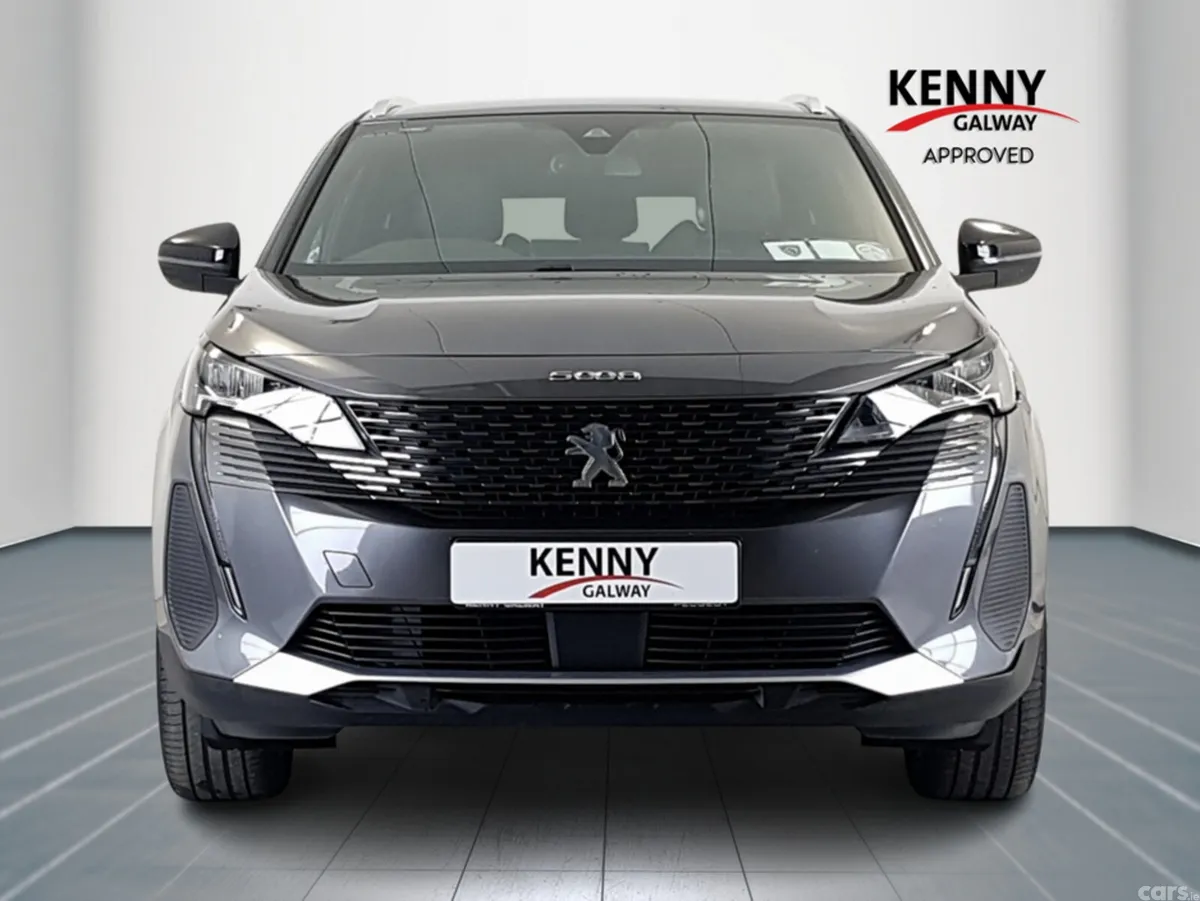 Peugeot 5008 MPV, Diesel, 2024, Grey