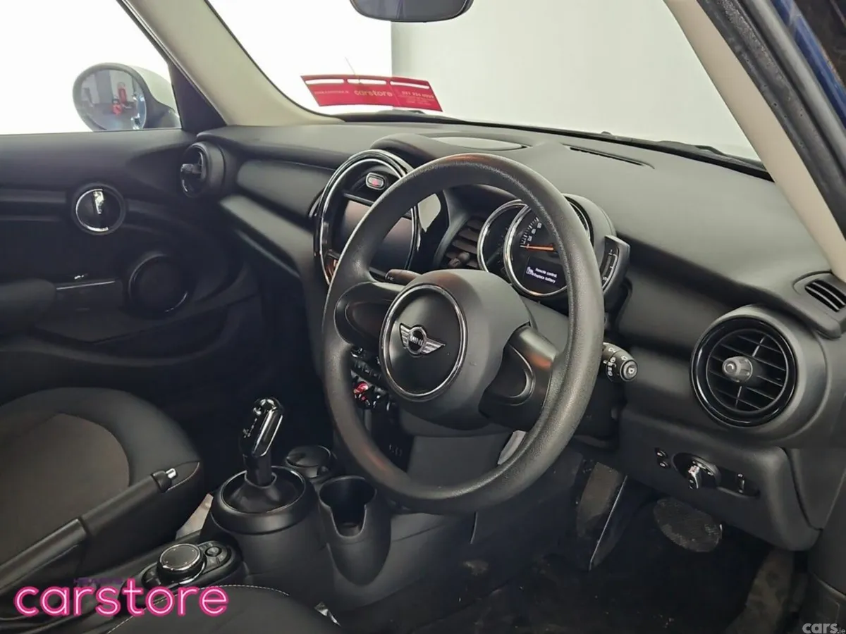 Mini Cooper Hatchback, Petrol, 2018, Blue