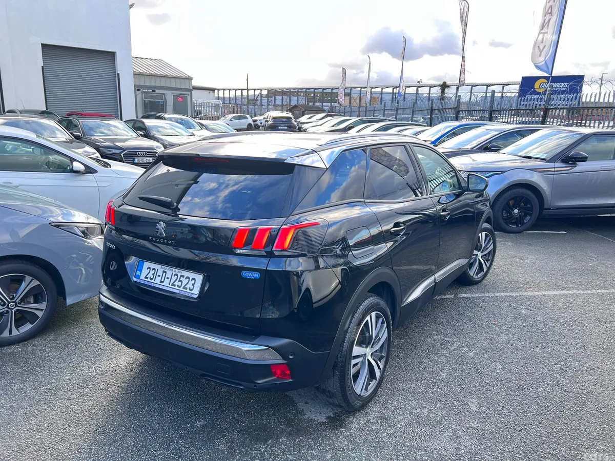 Peugeot 3008 MPV, Diesel, 2023, Black