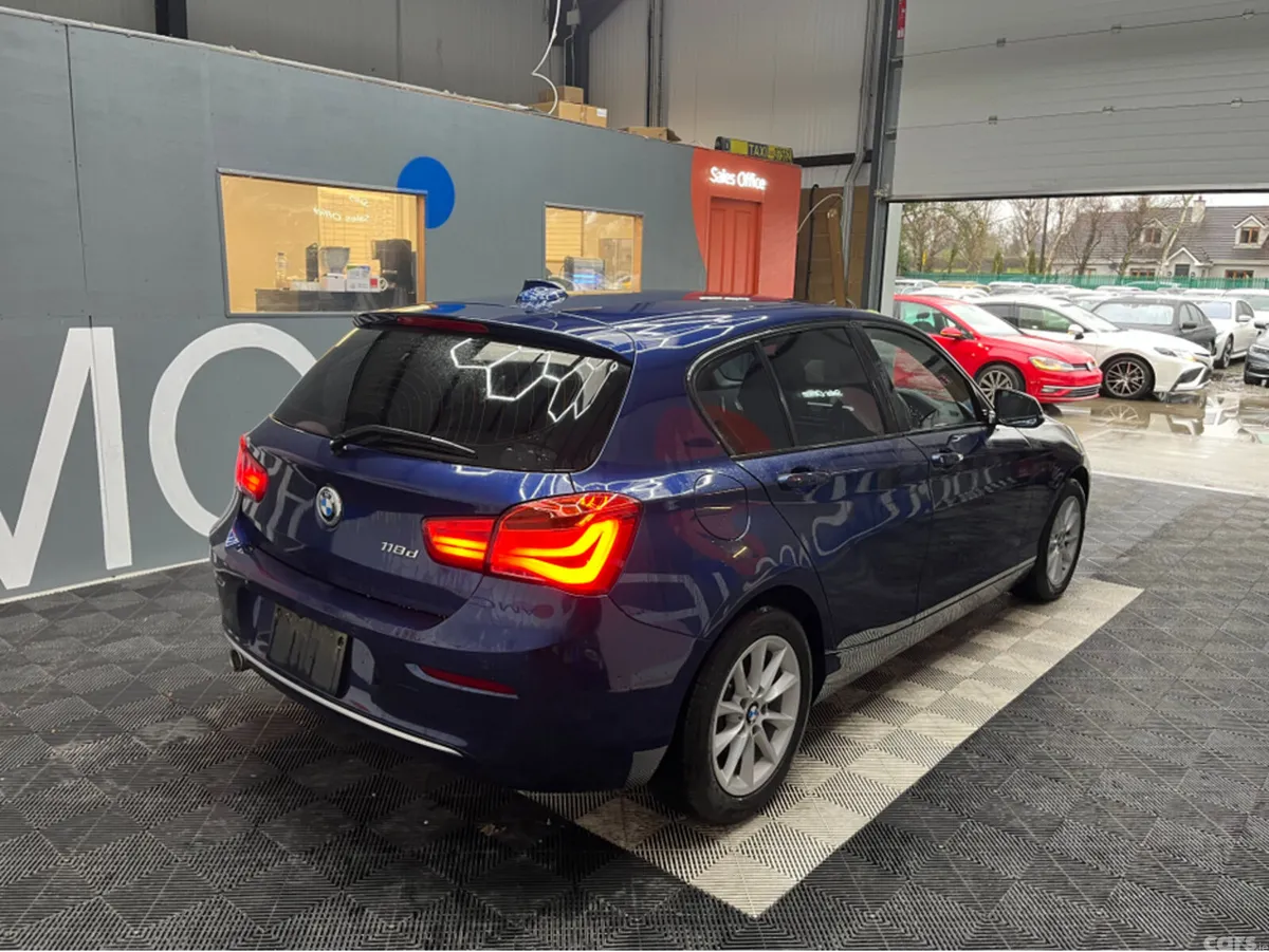BMW 1-Series Hatchback, Diesel, 2018, Blue