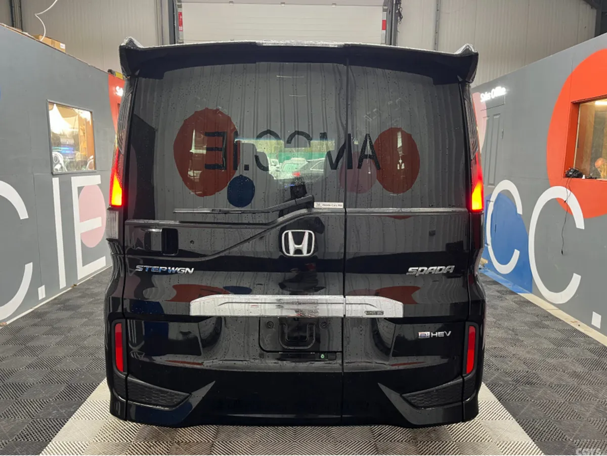 Honda Stepwagon MPV, Petrol Hybrid, 2020, Black