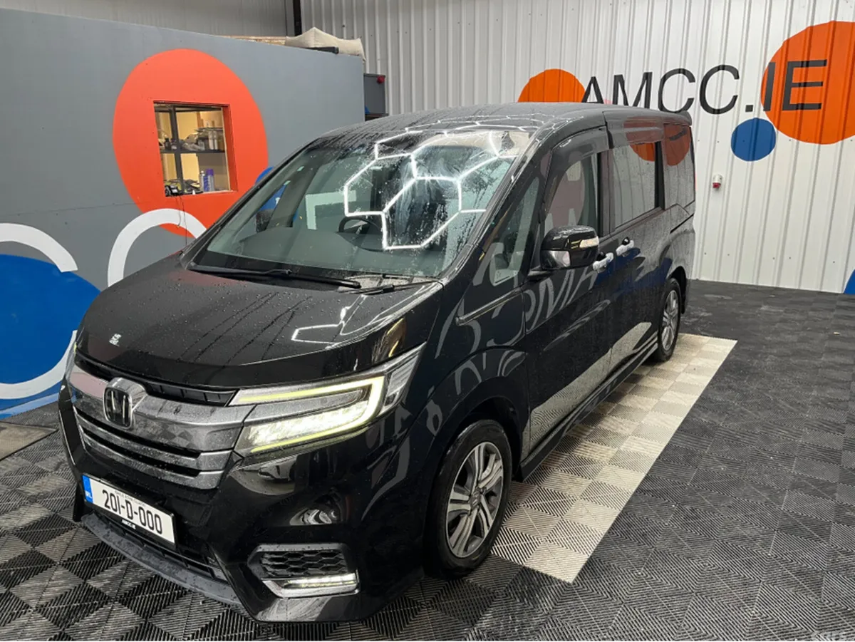Honda Stepwagon MPV, Petrol Hybrid, 2020, Black